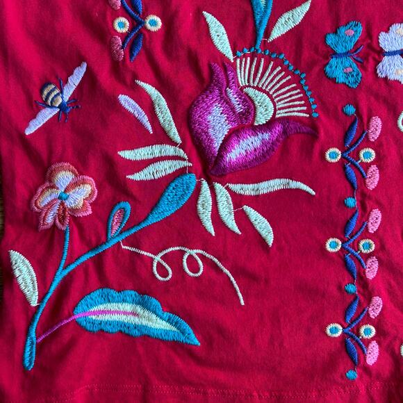 Johnny Was Averi Relaxed Red Tee 100% Cotton Botanical Embroidery Size Small - Picture 4 of 11